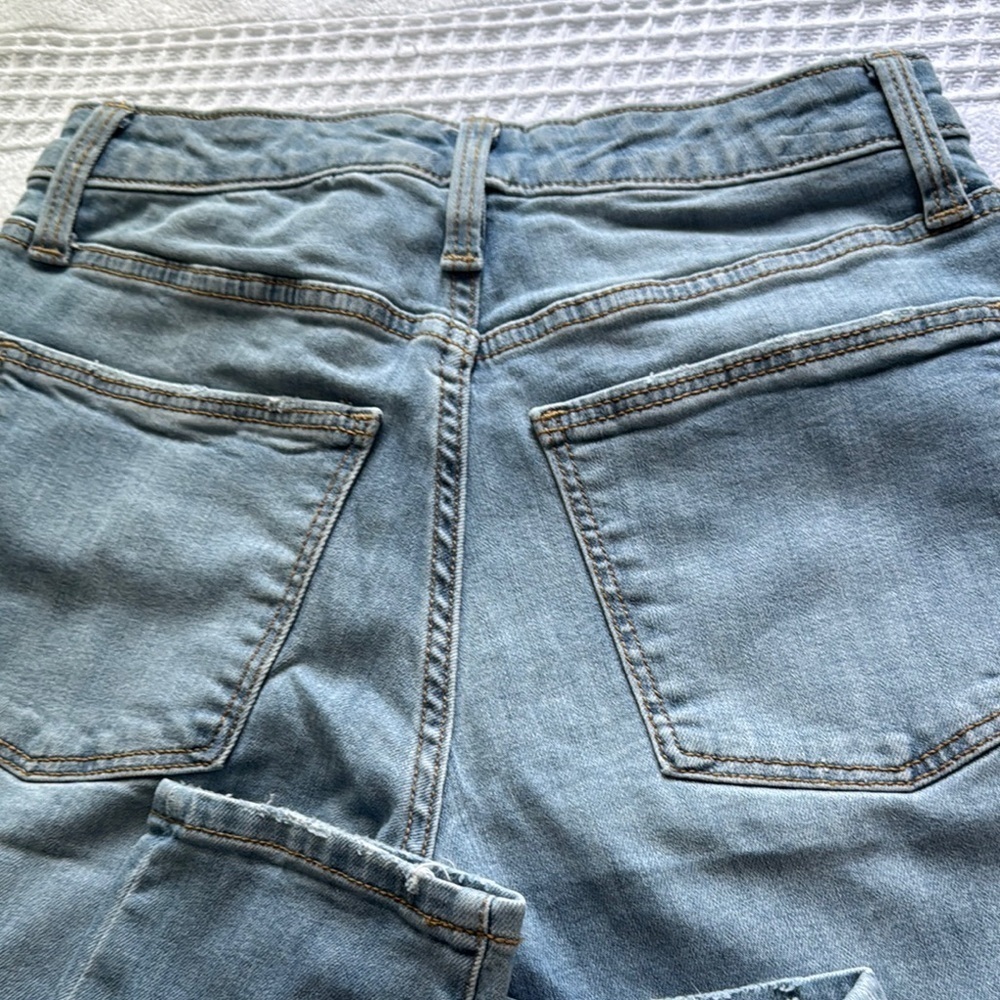 Universal Thread Blue High Rise Distressed Jeans - Picture 6 of 9